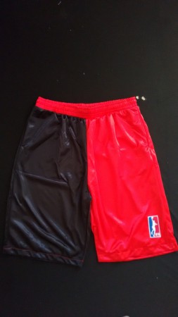 BERMUDA BASQUETE PRETO COM VERMELHO G